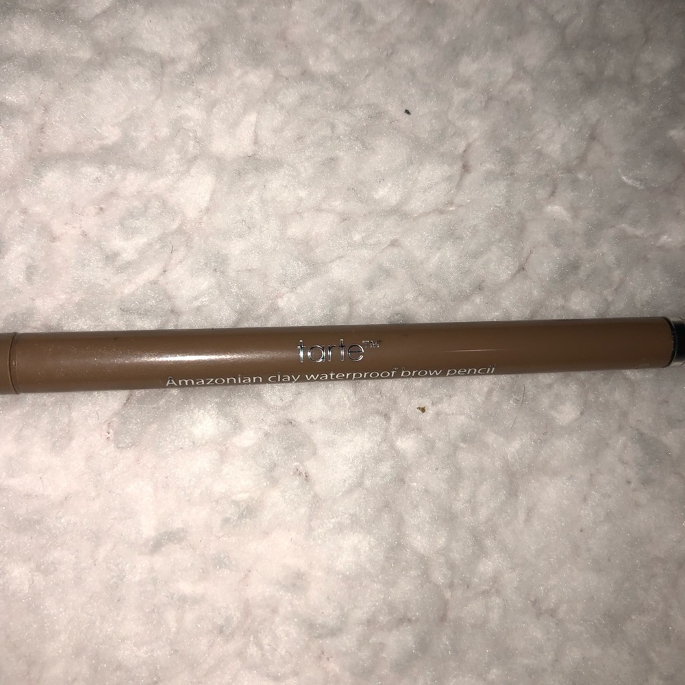 Tarte’s waterproof brow pencil in “taupe”